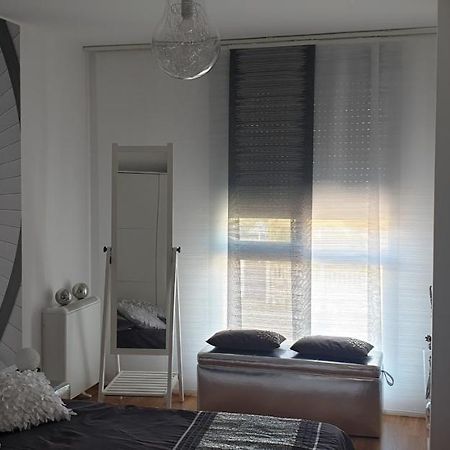 Apartamento Tranquilo Понферада Екстериор снимка